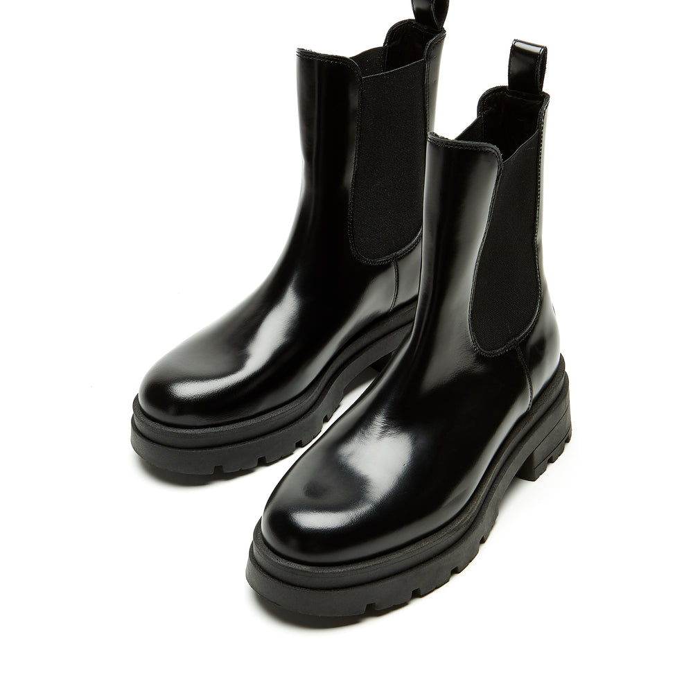 Shiny black hot sale chelsea boots