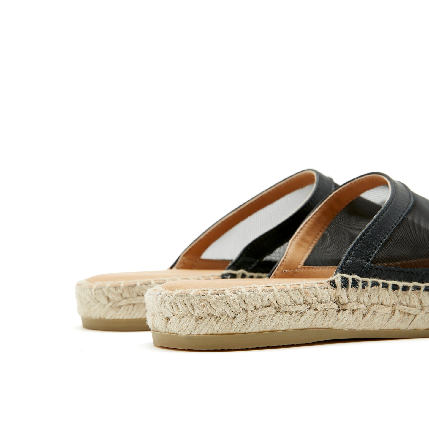 
                  
                    Flossie - Black
                  
                