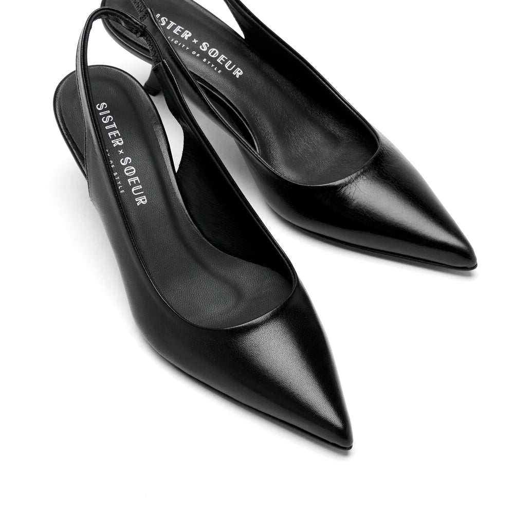 
                  
                    Esme - Black
                  
                